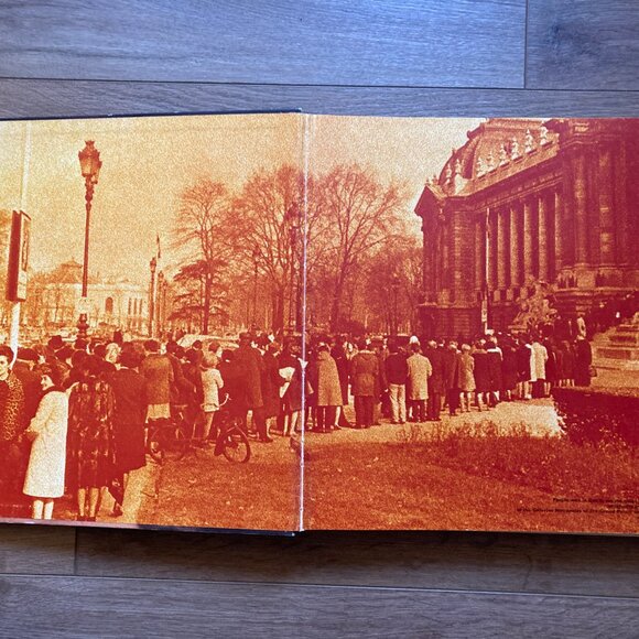 PICASSO 1st Ed. Hardcover Book, Printed by Felicie 1974, Illustrated in France - Picture 2 of 7